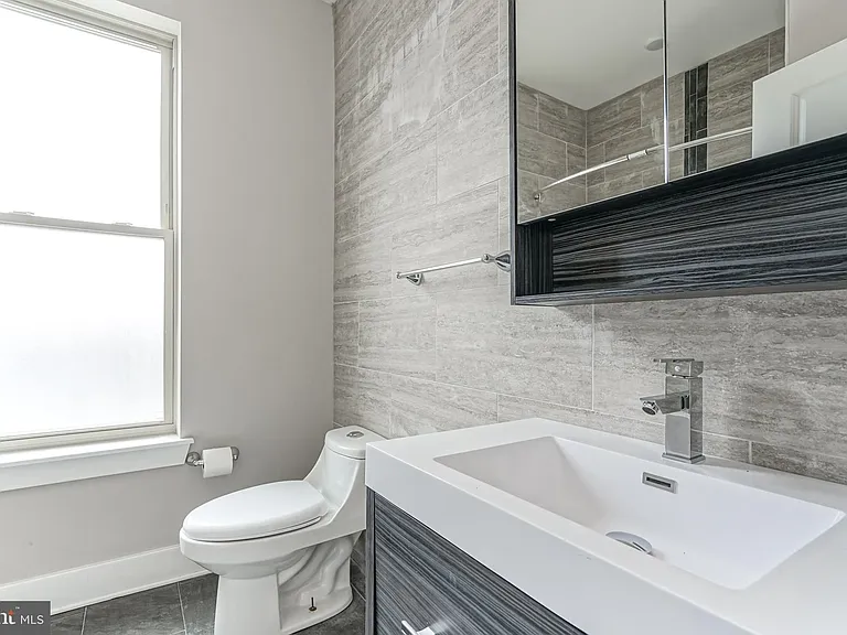 2162 E Norris St #303 — Photo 15