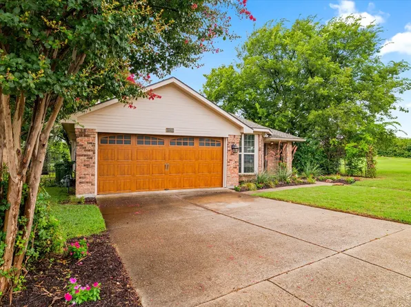 2842 Big Oaks Dr, Garland, TX 75044