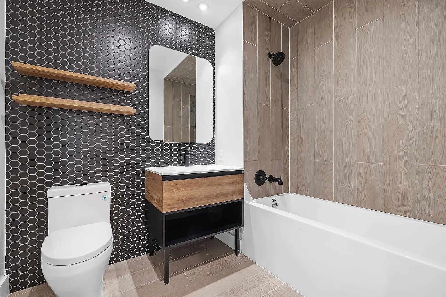 260 Gold Street — Photo 2