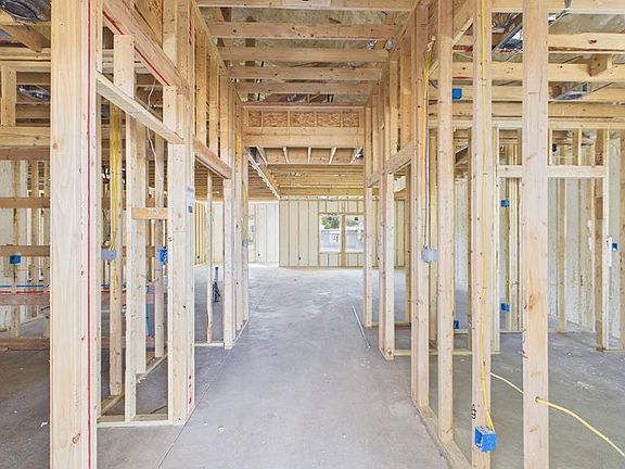 5th image of 503 S Dwight Ave