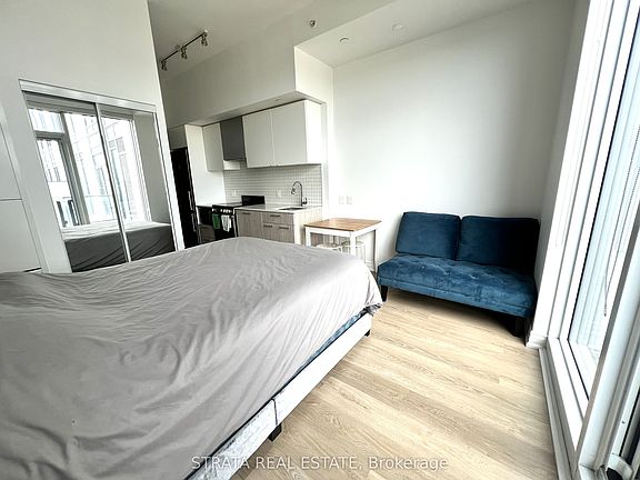 5th image of 251 Jarvis St #1901