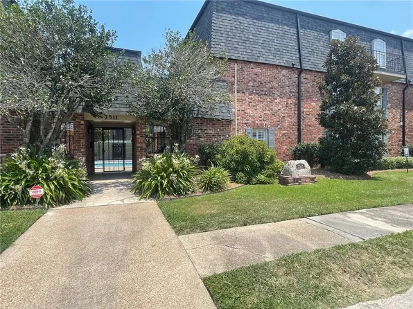2511 Metairie Lawn Dr #201, Metairie, LA 70002