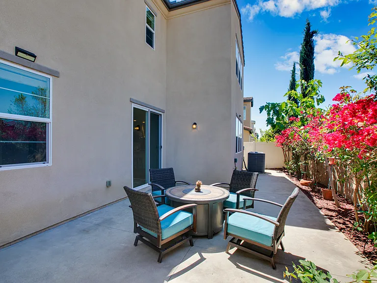 11632 Solaire Way — Photo 25