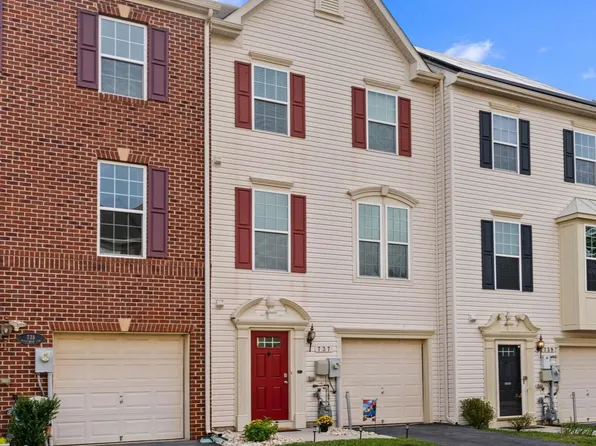 737 Olive Wood Ln, Baltimore, MD 21225