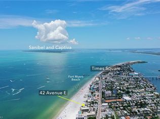 42 Avenue E, Fort Myers Beach, FL 33931