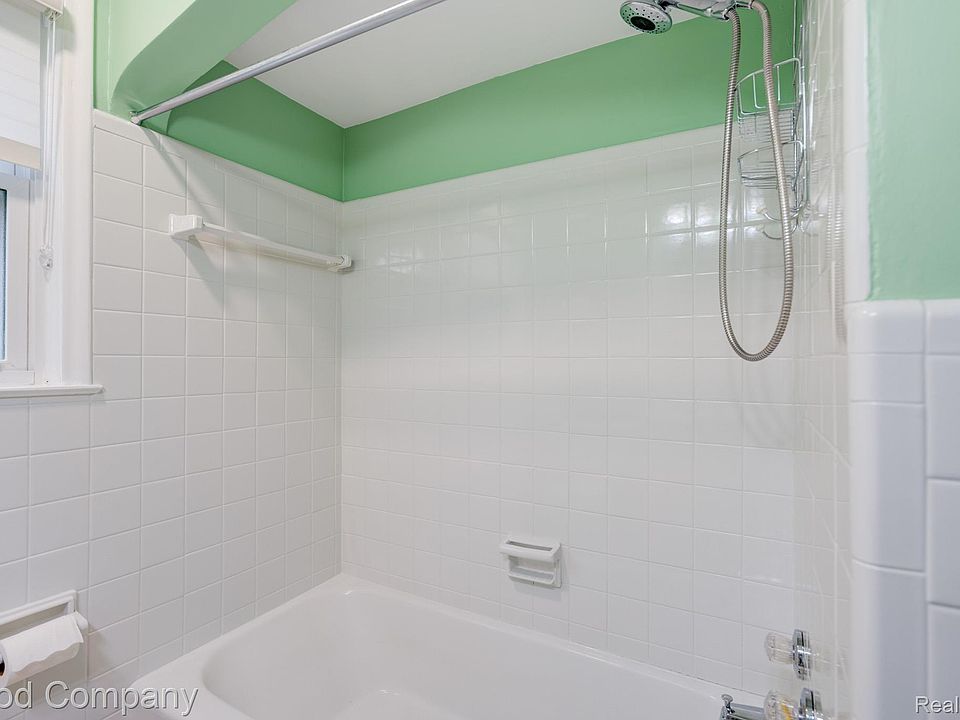 1024 Wyandotte Ave, photo 26