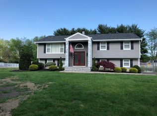 21 Homestead Rd, Freehold, NJ 07728