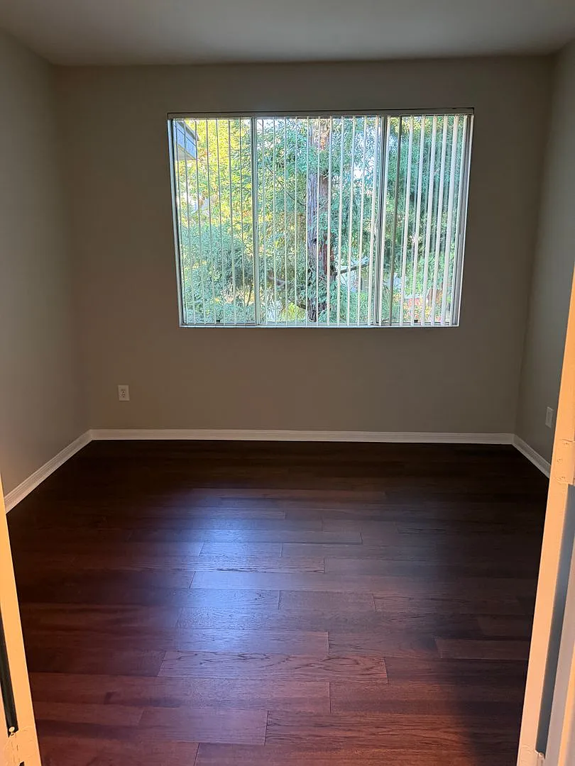 701 Gibson Dr #722 — Photo 4