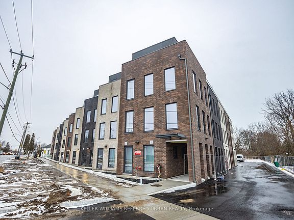 4th image of 325 University Ave W #209