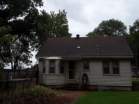 2nd image of 205 N McNamee St