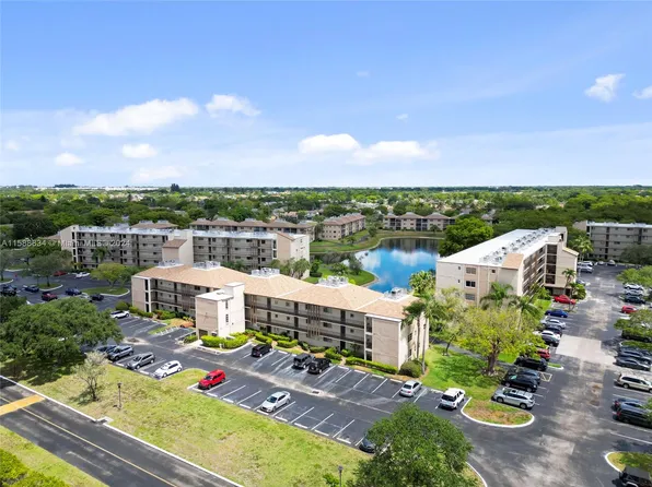 7860 NW 50th St APT 205, Lauderhill, FL 33351