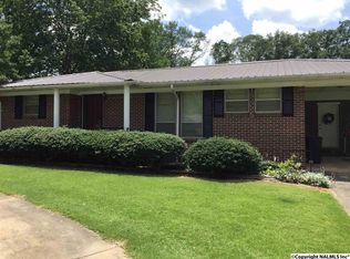 914 Snowden Dr, Boaz, AL 35957