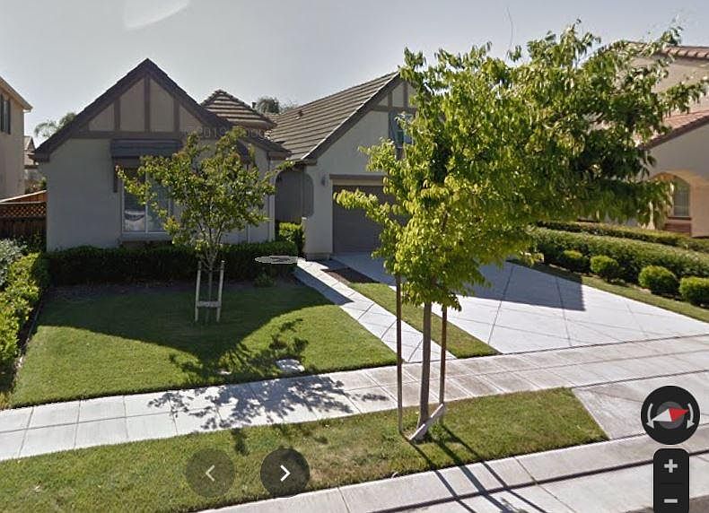 1st image of 665 Farrington St