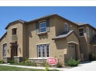 7186 Evening Star Rose Ct, Oak Hills, CA 92344