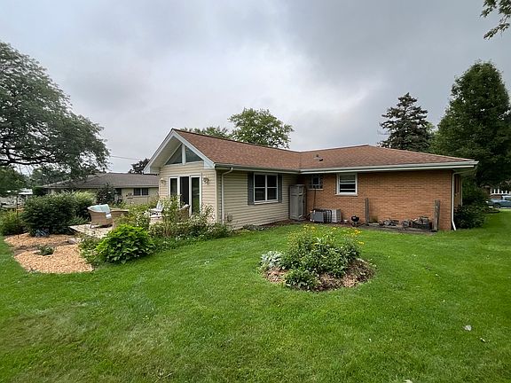 2nd image of 16430 Leslie Ann Dr