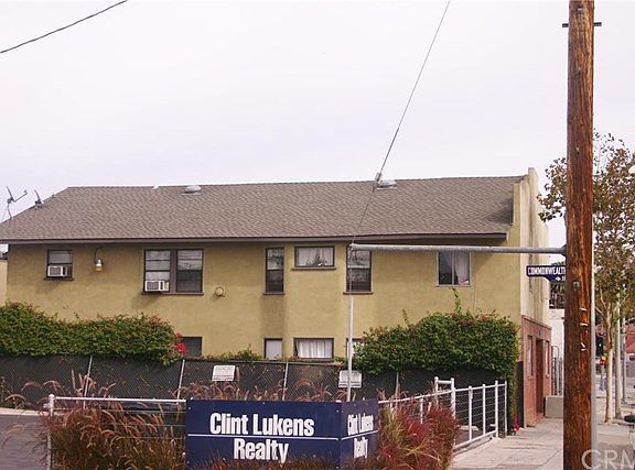 2nd image of 4415 Santa Monica Blvd