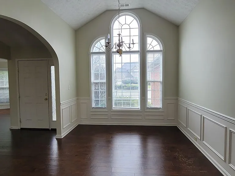 5603 Collington Ct — Photo 8