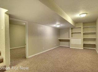 121 Annapolis St E, Saint Paul, MN 55118