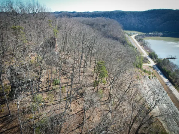 1 Whispering Woods Rd, Wellington, KY 40387