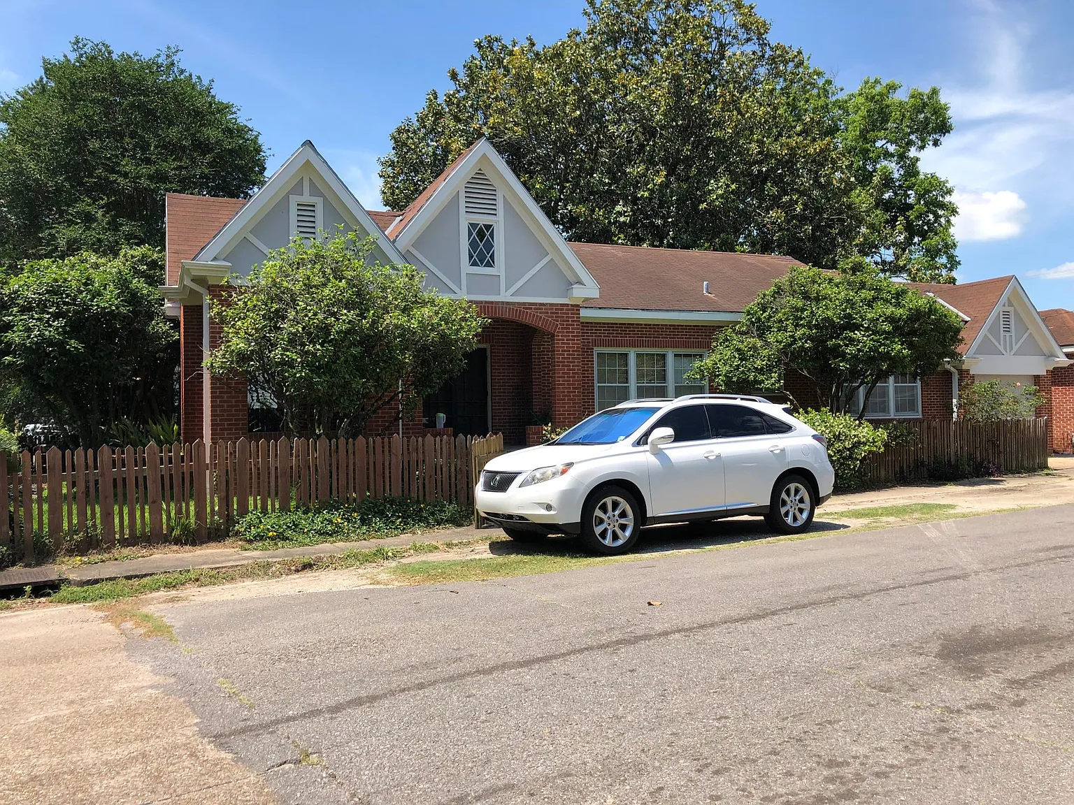 3 bed, 1900 sqft, $1,795 — Photo 4
