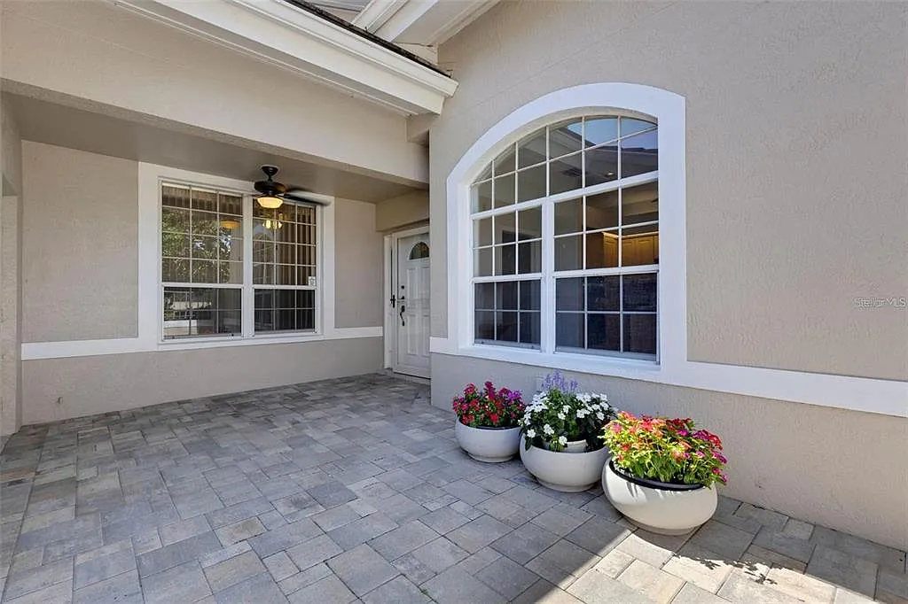 3 bed, 2.5 bath, 2632 sqft, $3,495 — Photo 3