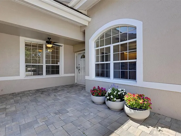 4044 Penshurst Park — Photo 3