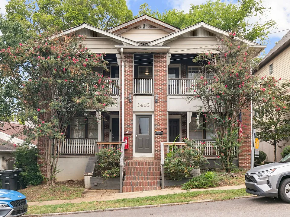 Highland Oaks Apartments