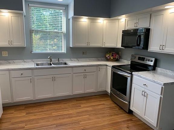 4th image of 159 Franklin St Lot 15-16