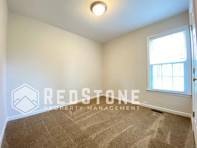 3903 Johns Creek Dr — Photo 15