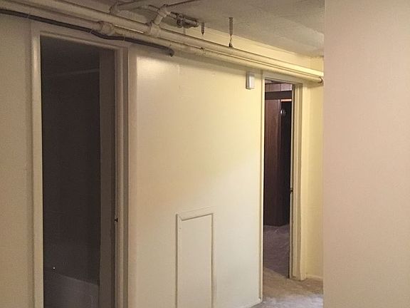 4th image of 309 S 4th St W APT C