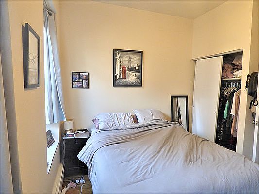 2nd image of 226 E 85th St APT 6