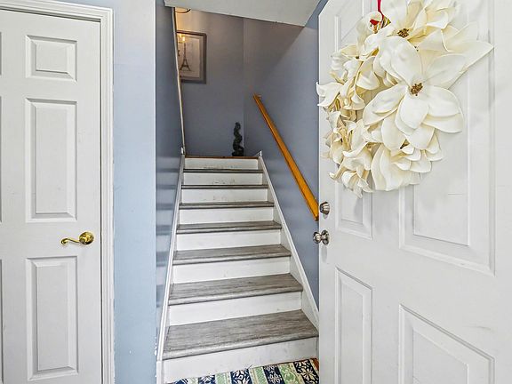 3rd image of 34 E Woodland Ave #34