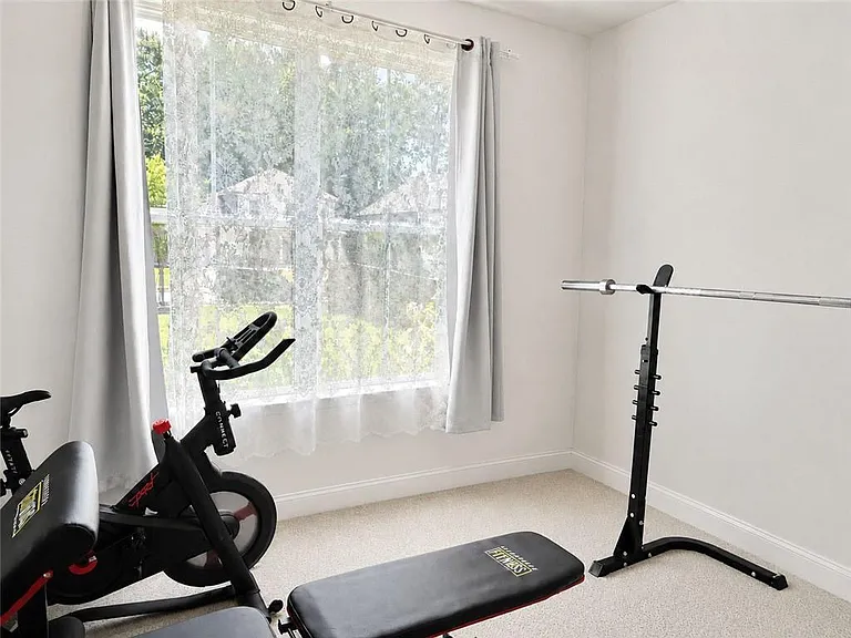580 Briard Dr — Photo 10