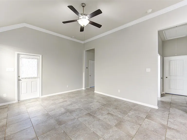 5314 Silver Ledge Dr — Photo 24
