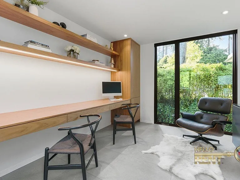 6510 Madrona Cres — Photo 18