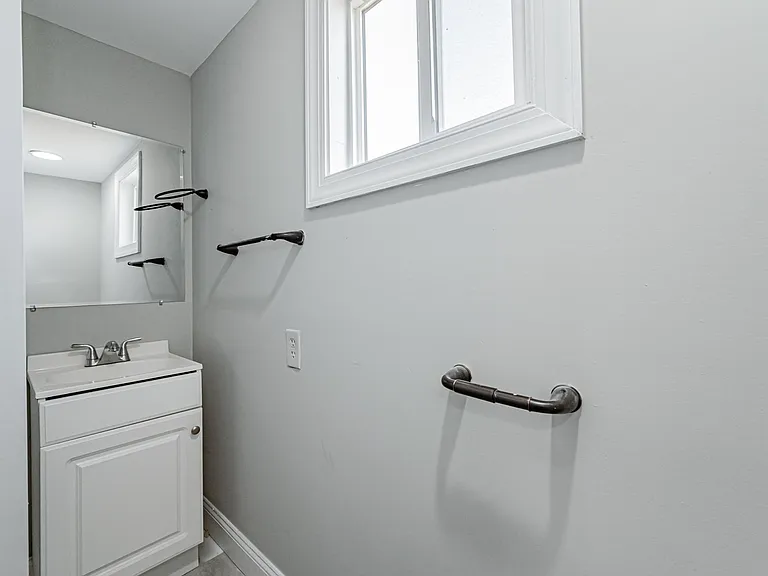 2822 Q St — Photo 17