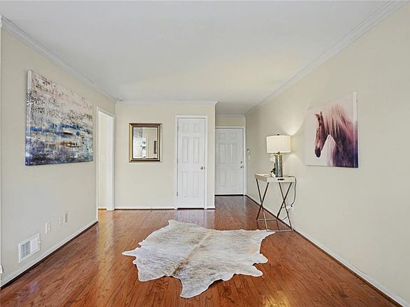 5th image of 5375 Roswell Rd APT B1