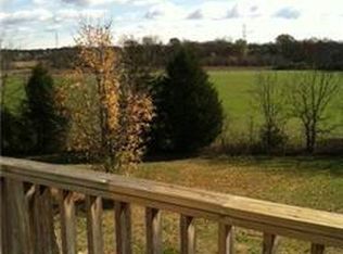 1975 Stop Thirty Rd, Hendersonville, TN 37075