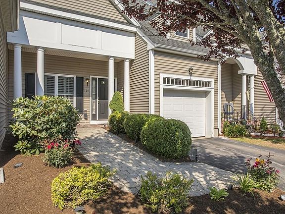 2nd image of 104 Meadow Ln #104