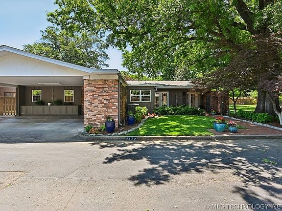 4th image of 2132 E 59th Pl S #E-2