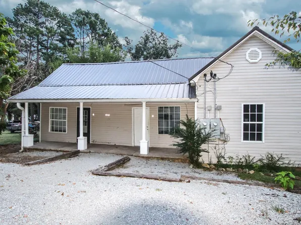 613 W Pine St, Pocahontas, AR 72455