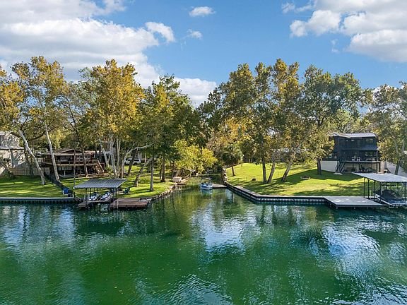 3rd image of 384 Placid Cove Drive