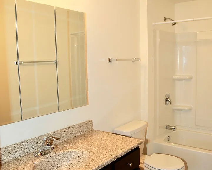 1153 Vogt Dr — Photo 8