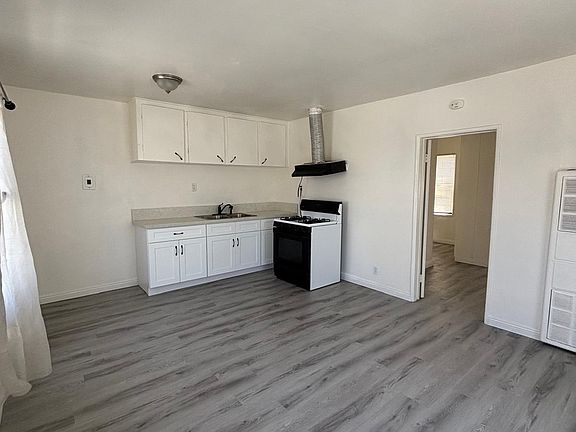 3rd image of 10326 Bodger St APT A