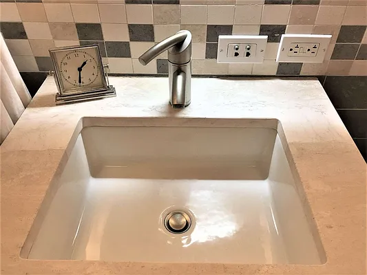 Sold by Renetta Real Estate | media 15