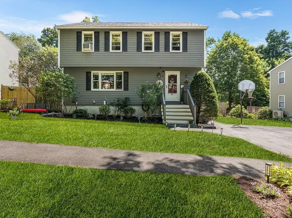 16 Peoples Pl, Haverhill, MA 01832