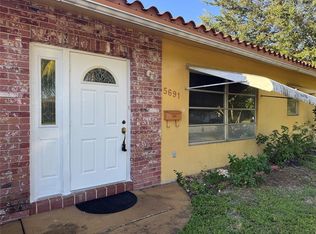 5691 SW 1st St, Fort Lauderdale, FL 33317