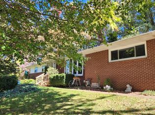 671 Freeport Rd, North East, PA 16428