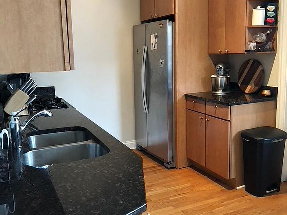4th image of 3539 N Reta Ave