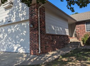1444 N Glancey St, Andover, KS 67002